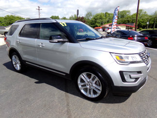Used 2017 Ford Explorer XLT w/ Equipment Group 202A image 1