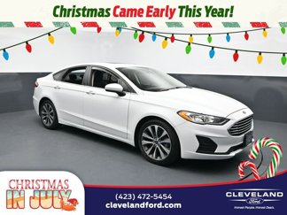 Used 2019 Ford Fusion SE image 1