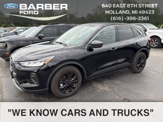 Used 2023 Ford Escape Active image 1