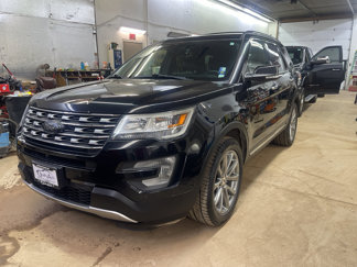 Used 2017 Ford Explorer Limited image 1