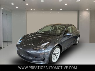 Used 2023 Tesla Model 3 Standard Range image 1