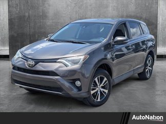 Used 2018 Toyota RAV4 XLE image 1