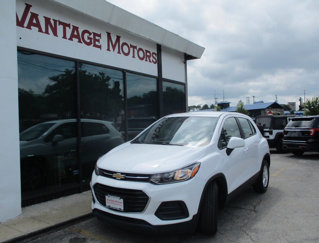 Used 2020 Chevrolet Trax LS image 1