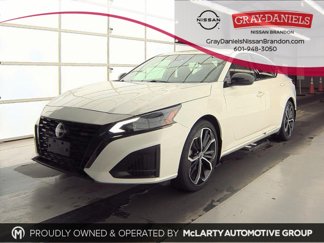 Used 2023 Nissan Altima 2.5 SR image 1