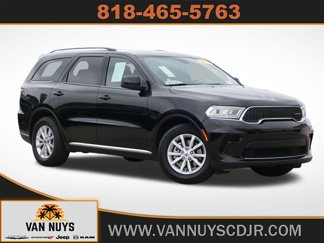 Used 2023 Dodge Durango SXT image 1