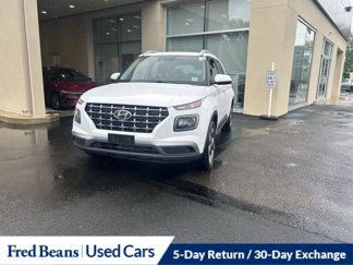 Certified 2022 Hyundai Venue SEL image 1