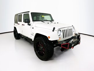 Used 2017 Jeep Wrangler Unlimited Sahara w/ Connectivity Group image 1