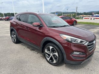 Used 2016 Hyundai Tucson Sport image 1