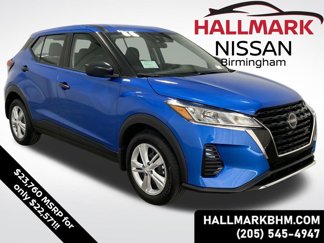 New 2025 Nissan Kicks Play S image 1