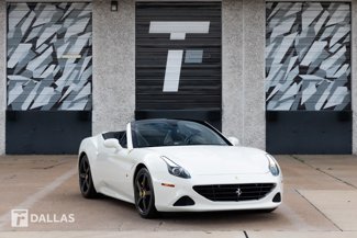Used 2016 Ferrari California T image 1