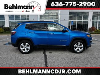 Used 2020 Jeep Compass Latitude image 1