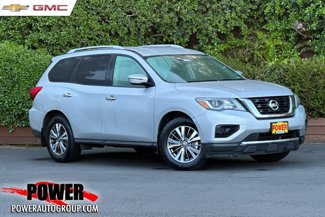 Used 2018 Nissan Pathfinder S image 1