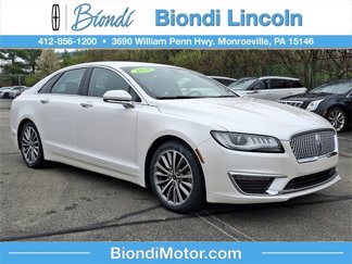 Used 2020 Lincoln MKZ image 1