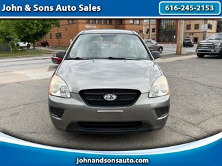 Used 2009 Kia Rondo LX image 1