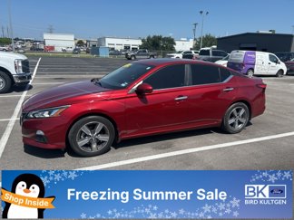 Used 2022 Nissan Altima 2.5 SV image 1