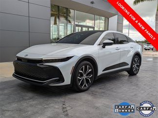 Used 2023 Toyota Crown Limited image 1