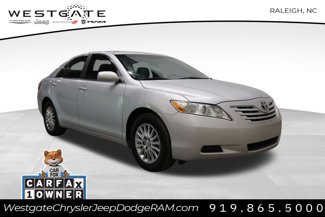 Used 2009 Toyota Camry LE image 1