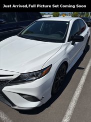 Certified 2020 Toyota Camry SE image 1