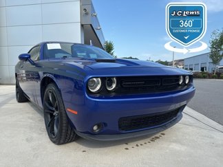 Used 2018 Dodge Challenger R/T w/ Blacktop Package image 1