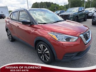 Used 2020 Nissan Kicks SV image 1
