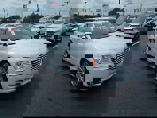 Used 2014 Chrysler 300 C w/ Light Group video 1