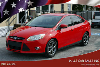 Used 2013 Ford Focus SE image 1