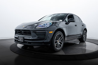Used 2024 Porsche Macan image 1