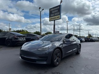 Used 2023 Tesla Model 3 Standard Range image 1