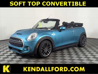 Used 2017 MINI Cooper S image 1