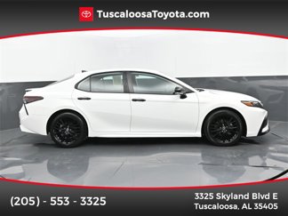 Used 2021 Toyota Camry SE w/ Convenience Package image 1