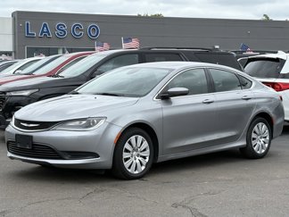 Used 2015 Chrysler 200 LX image 1