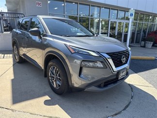 Used 2023 Nissan Rogue S image 1
