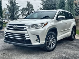 Used 2017 Toyota Highlander XLE image 1