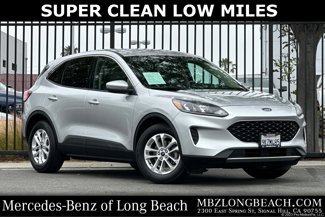 Used 2020 Ford Escape SE image 1