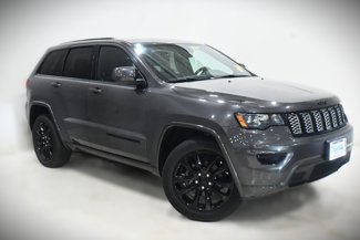 Used 2020 Jeep Grand Cherokee Altitude image 1