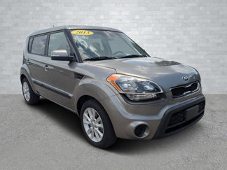 Used 2013 Kia Soul + image 1