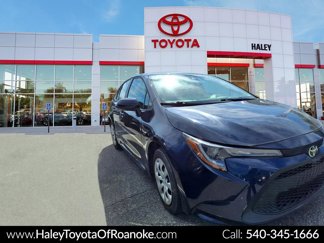 Used 2022 Toyota Corolla LE image 1
