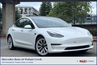 Used 2021 Tesla Model 3 Standard Range Plus image 1