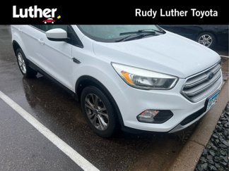 Used 2017 Ford Escape SE image 1