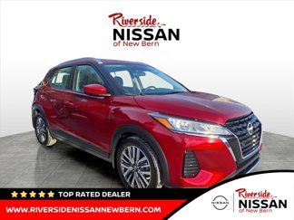 Used 2023 Nissan Kicks SV image 1