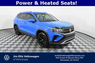 Certified 2022 Volkswagen Taos SE image 1