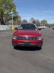 Used 2021 Volkswagen Tiguan SE image 1