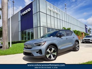 Used 2023 Volvo XC40 Recharge Plus image 1