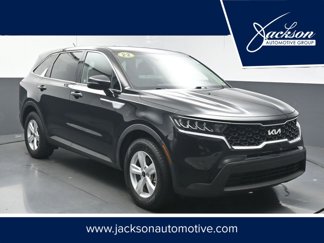 Used 2022 Kia Sorento LX image 1