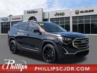Used 2020 GMC Terrain SLT image 1