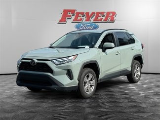 Used 2023 Toyota RAV4 XLE image 1