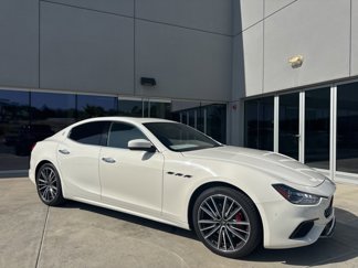 Used 2020 Maserati Ghibli image 1