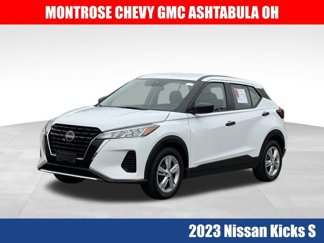 Used 2023 Nissan Kicks S image 1