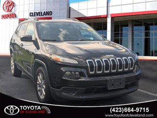 Used 2016 Jeep Cherokee Sport image 1