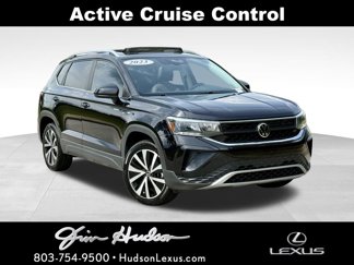 Used 2023 Volkswagen Taos SE image 1